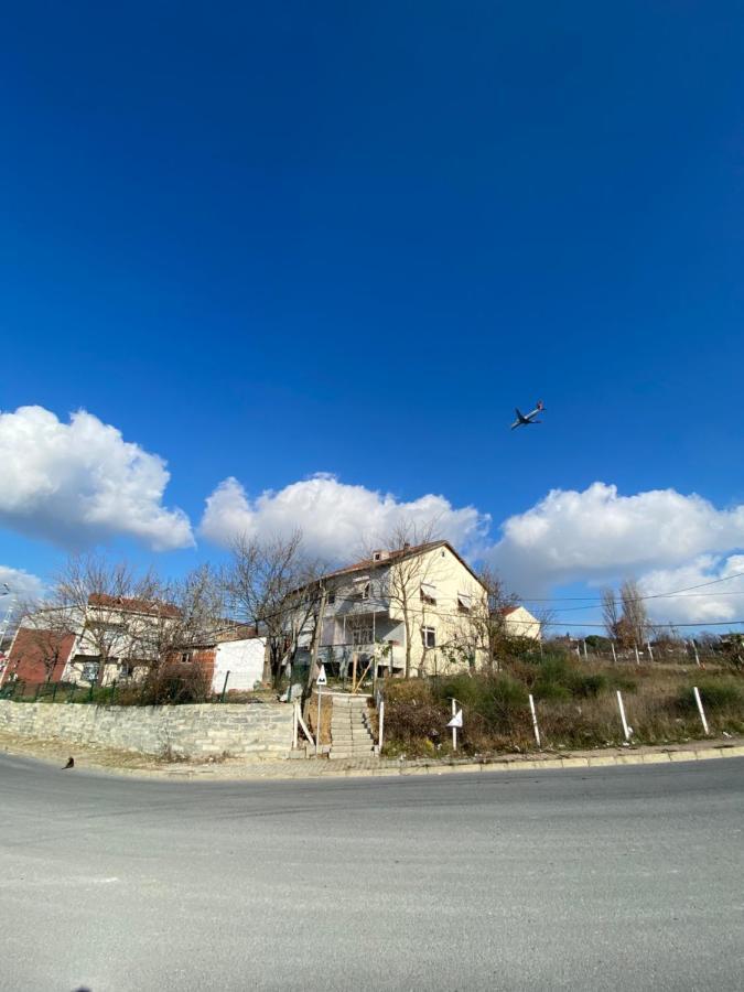 Triplex House Near The Airport Apartment Arnavutkoy Bagian luar foto