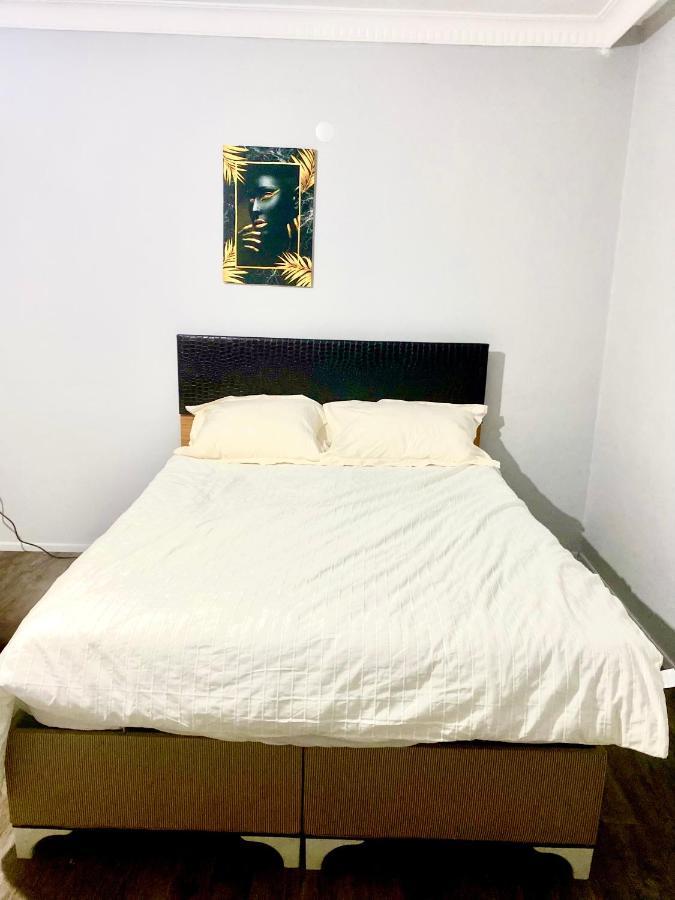 Triplex House Near The Airport Apartment Arnavutkoy Bagian luar foto